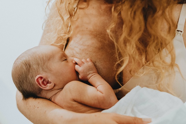 Clusterfeeding, Breastsleeping, Saugverwirrung